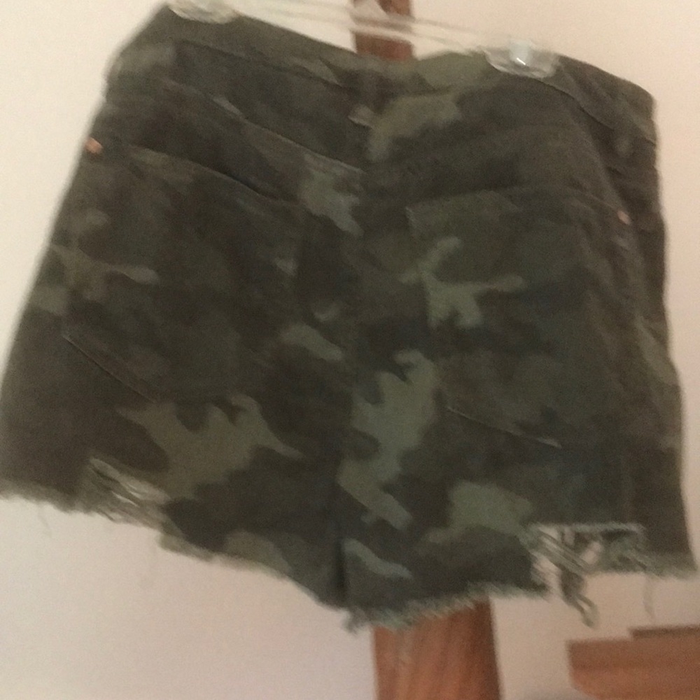 NOBO High Rise Cut Off Distressed Camo Shorts Size 11